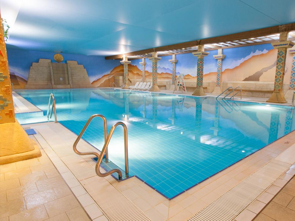 Tlh Carlton Hotel And Spa - Tlh Leisure And Entertainment Resort Torquay Εξωτερικό φωτογραφία
